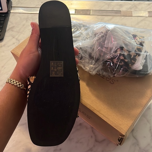 Marina Black Leopard Woven Canvas (Band of Gypsies) - Picture 3 of 4